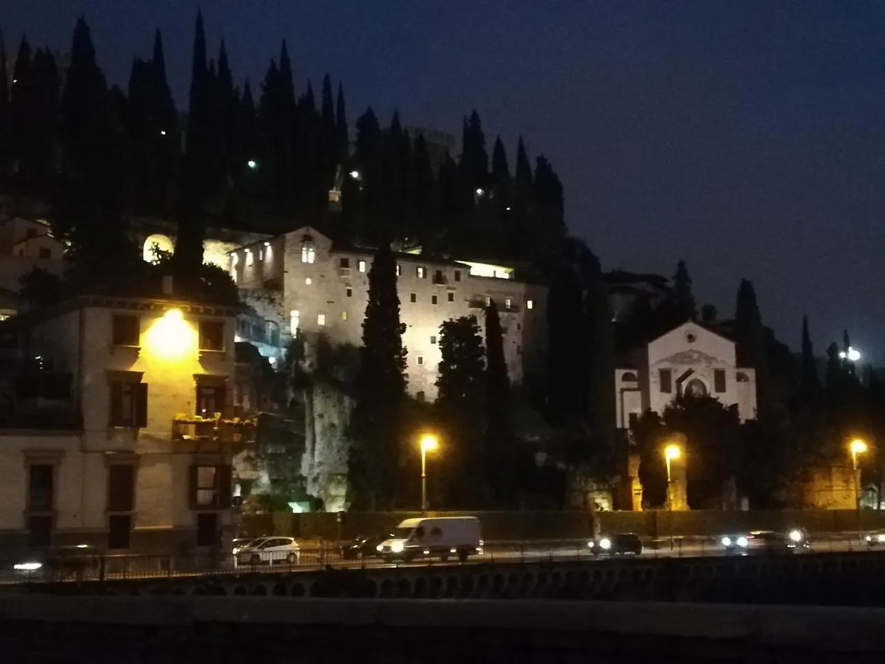 Hotel Blunotte Verona 0*,